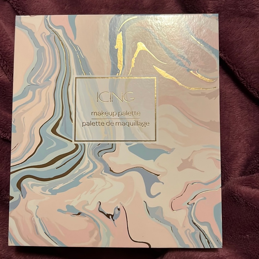 Brand new- eyeshadow pallet/ dark colors